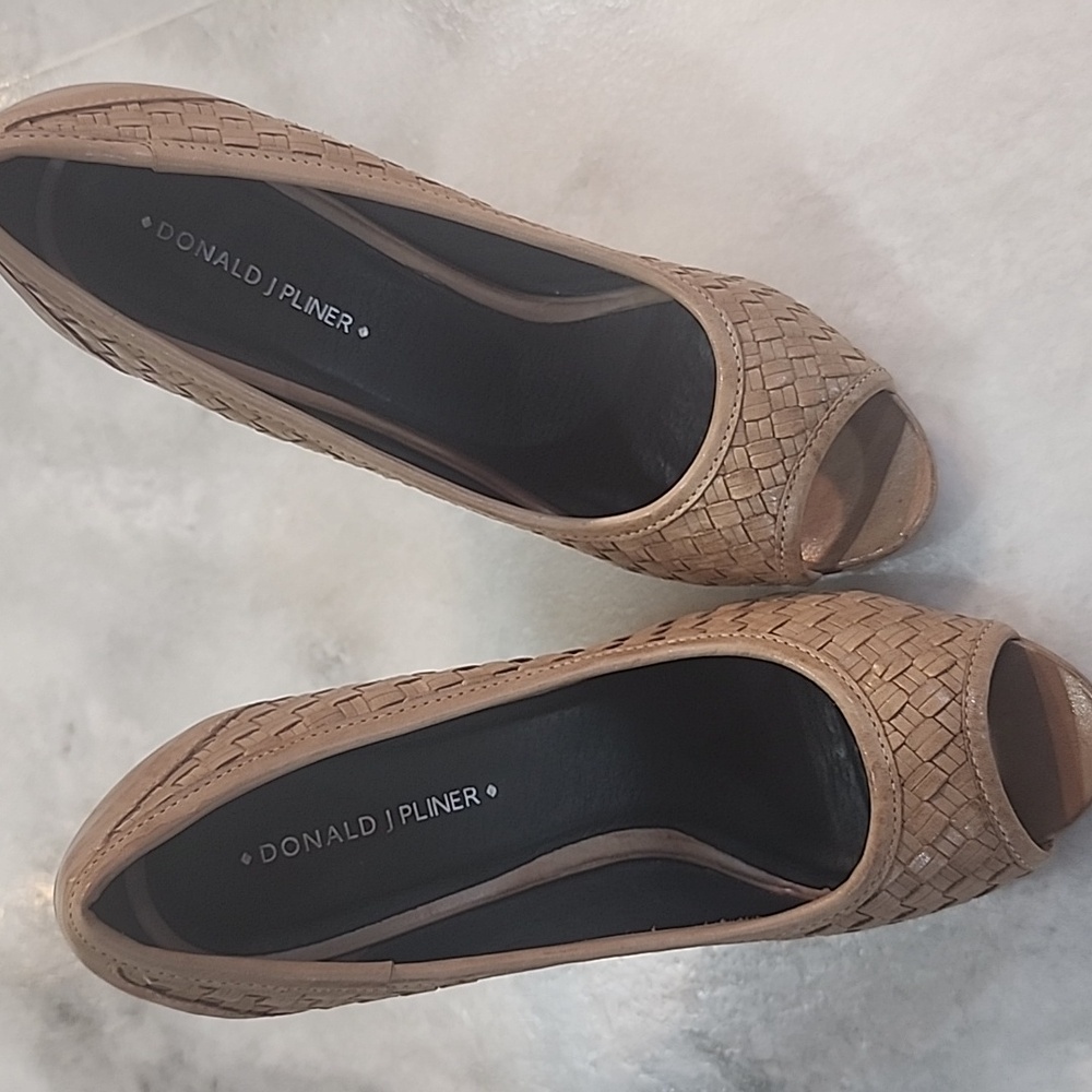Donald J Pliner high heels